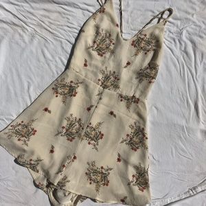 FLORAL OPEN BACK ROMPER